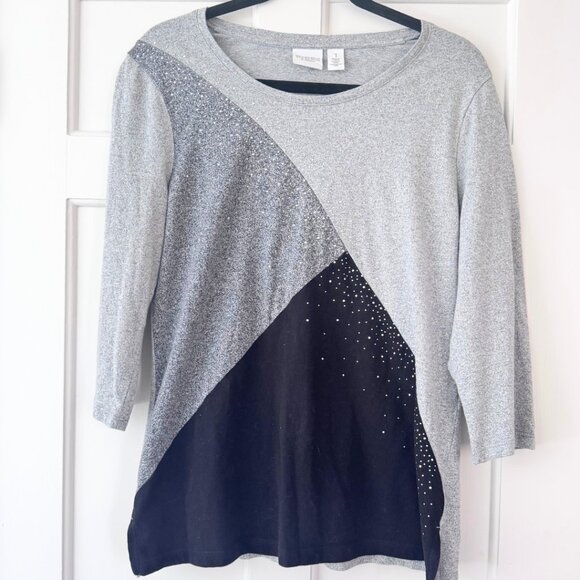 Chico's Tops - Weekends by Chico's Scoop Neck Top Gray Black Sparkly Accents Women's Size 1